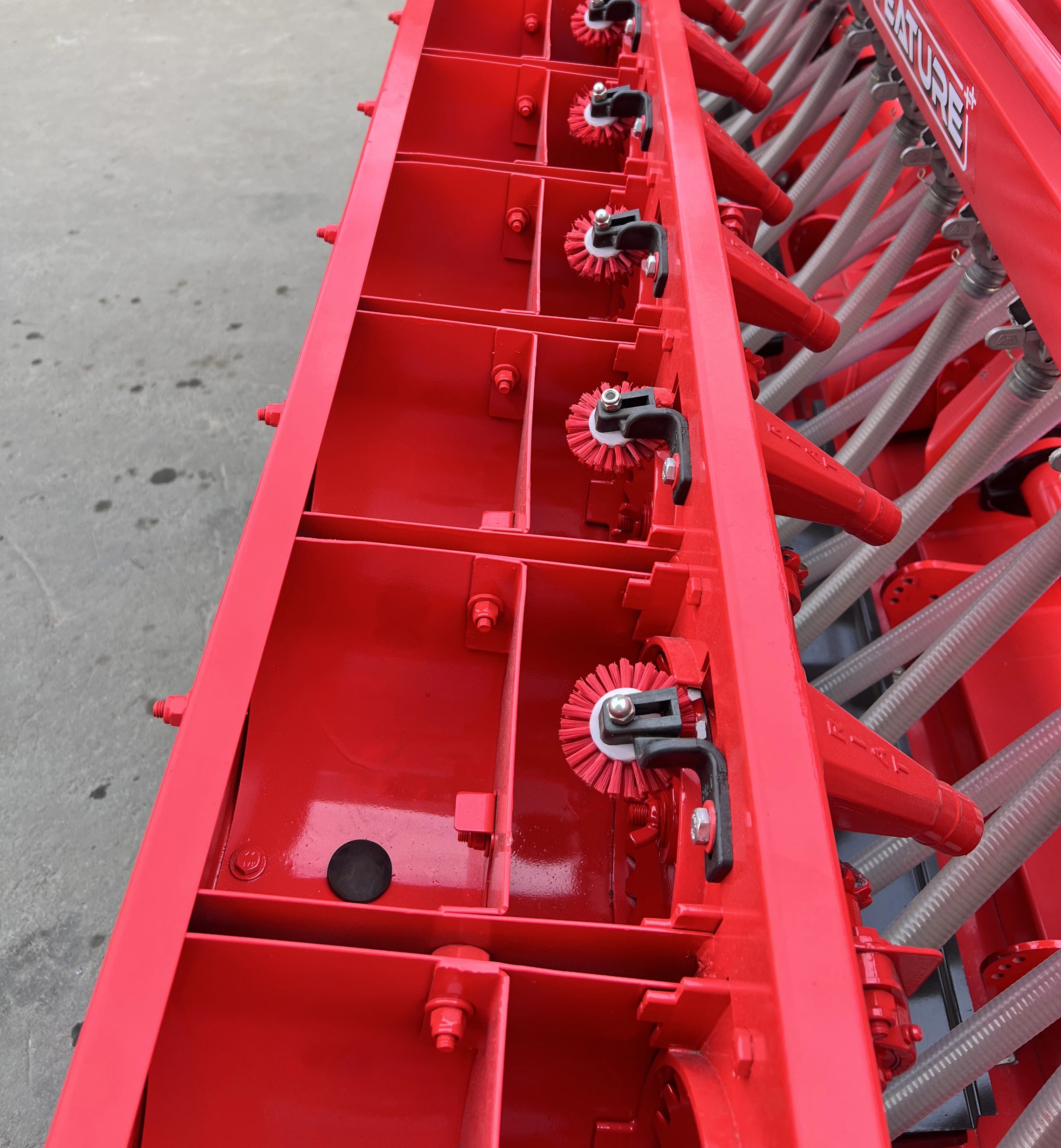 Multi crop Super Seeder Special tank